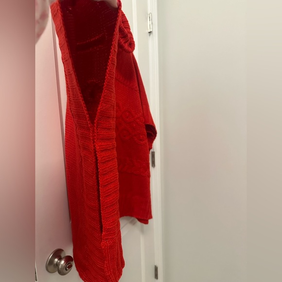 Loft Poncho Sweater - M/L - Picture 3 of 3